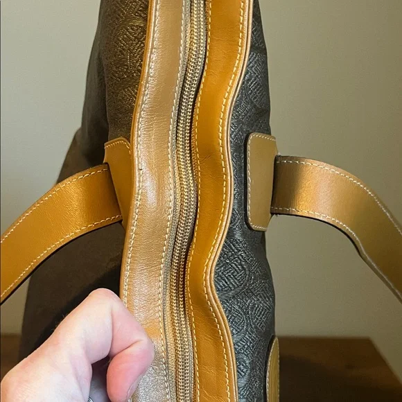 Gucci Brown and Tan Tote Bag - Picture 14 of 15